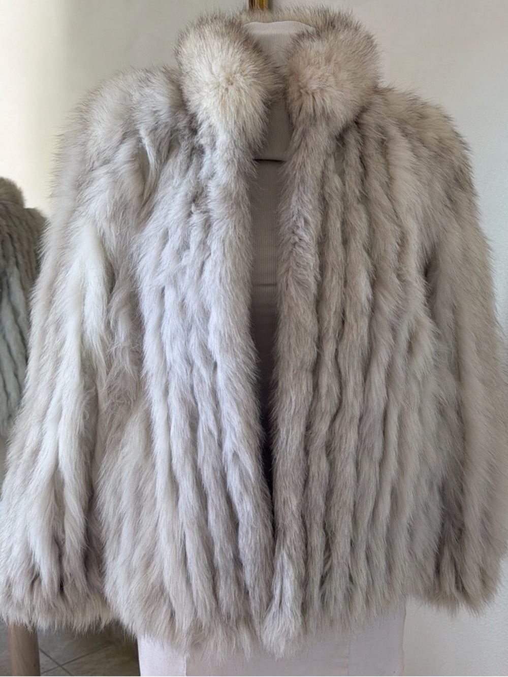 Vintage SAGA FOX Fur Coat/  Jacket  Blue Fox size Large